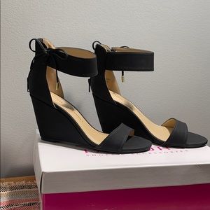 Chinese Laundry Size 8 Black Wedge Dress Shoes